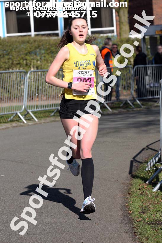 Womens under-17s Northern Athletics 5k Champs., Birkenhead Park. Photo: David T. Hewitson/Sports for All Pics